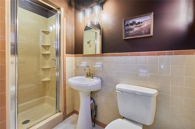 7414 W 55th Street, Overland Park, KS 66202