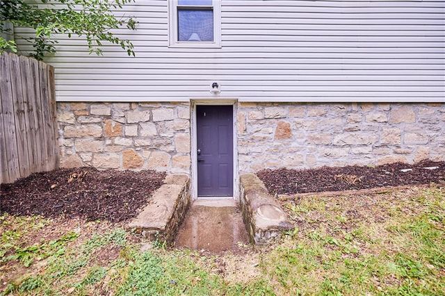 7414 W 55th Street, Overland Park, KS 66202