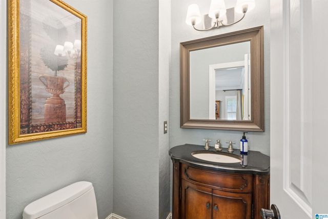 3813 CARISBROOKE CIRCLE, Hoover, AL 35226
