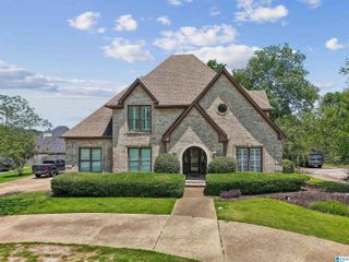 3813 CARISBROOKE CIRCLE, Hoover, AL 35226