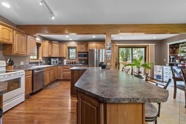 32925 49th STREET, Burlington, WI 53105