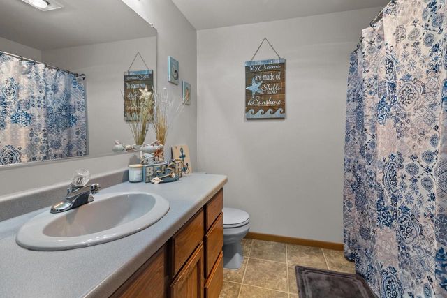 32925 49th STREET, Burlington, WI 53105