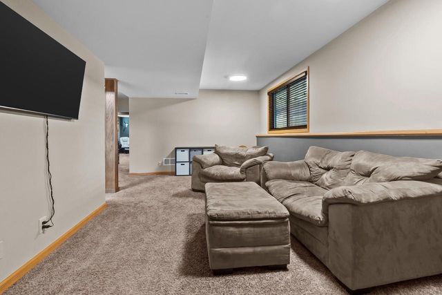 32925 49th STREET, Burlington, WI 53105