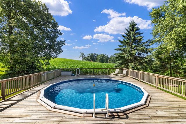 32925 49th STREET, Burlington, WI 53105
