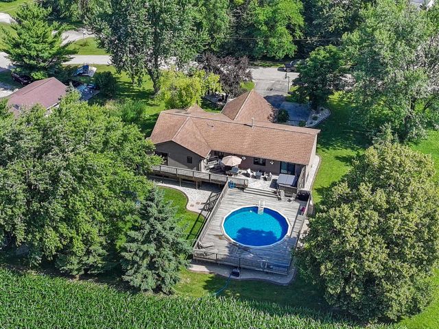 32925 49th STREET, Burlington, WI 53105
