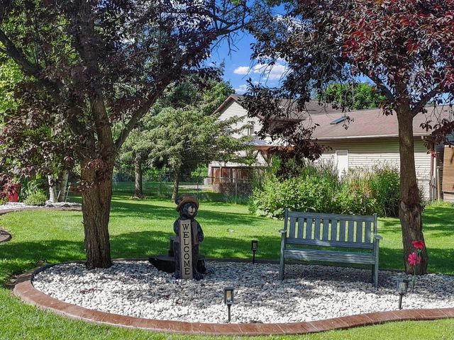 32925 49th STREET, Burlington, WI 53105