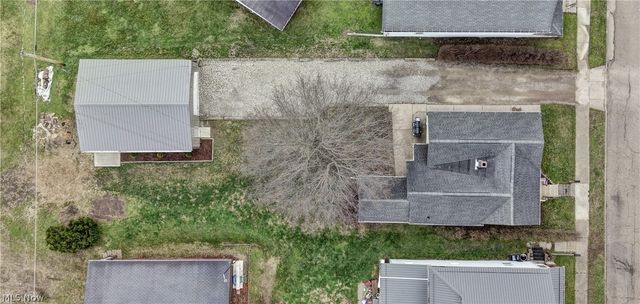 254 1st Street SE, Brewster, OH 44613