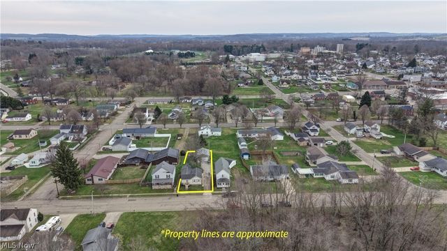 254 1st Street SE, Brewster, OH 44613