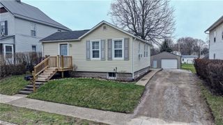 254 1st Street SE, Brewster, OH 44613