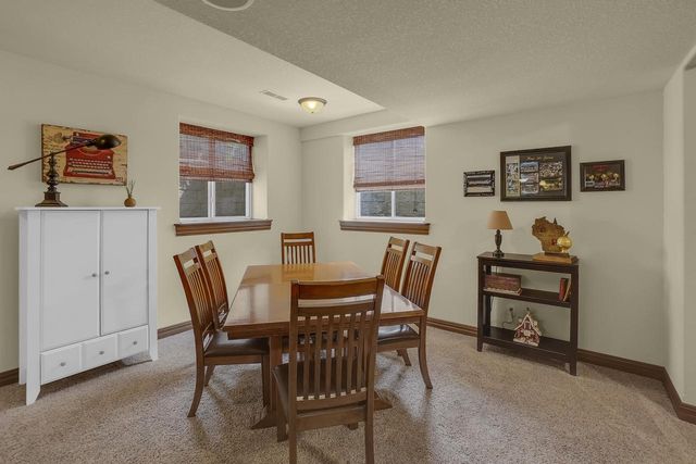 W270N2468 Orchard LANE, Pewaukee, WI 53072
