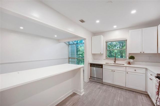 7500 Roswell Road 47, Atlanta, GA 30350