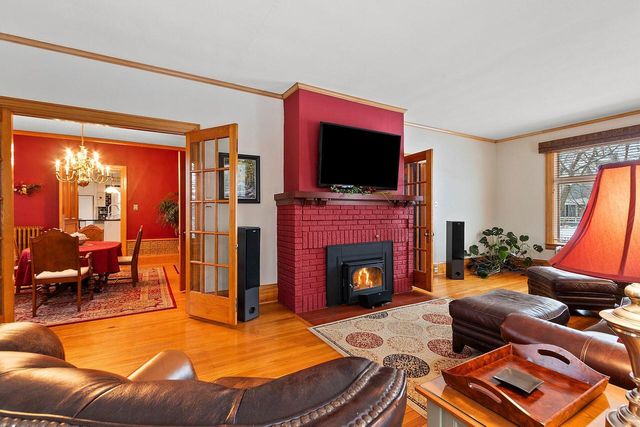 1407 Michigan AVENUE, Manitowoc, WI 54220