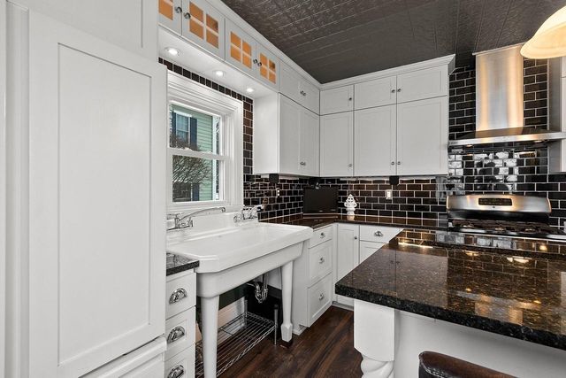 1407 Michigan AVENUE, Manitowoc, WI 54220