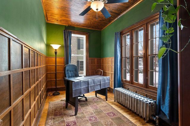 1407 Michigan AVENUE, Manitowoc, WI 54220