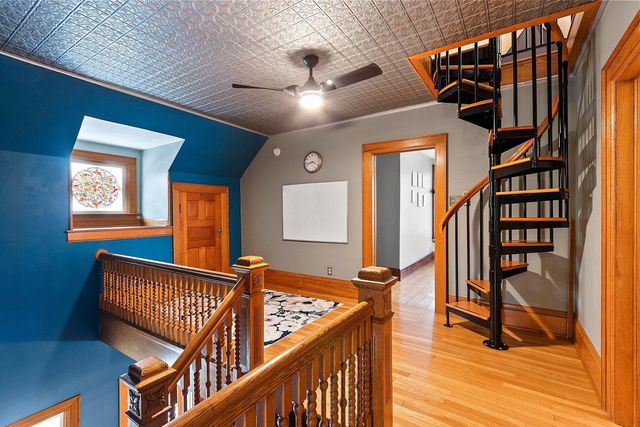 1407 Michigan AVENUE, Manitowoc, WI 54220