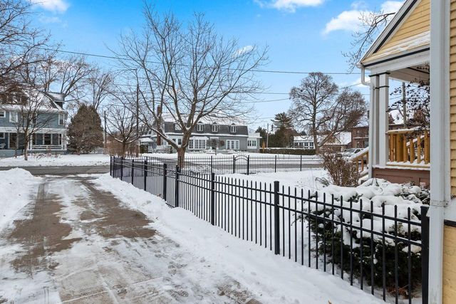 1407 Michigan AVENUE, Manitowoc, WI 54220