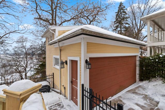 1407 Michigan AVENUE, Manitowoc, WI 54220