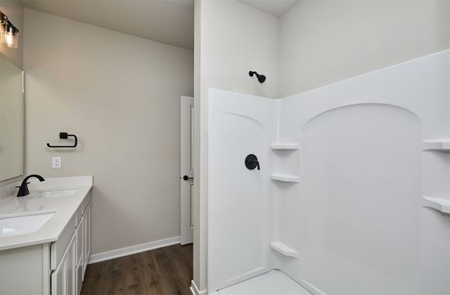 1163 NW Petersen Drive, Waukee, IA 50263