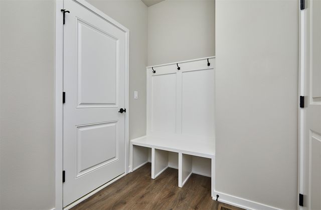 1163 NW Petersen Drive, Waukee, IA 50263