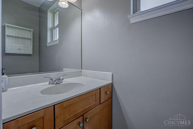 1399 Treaty Court, Hamilton, OH 45013