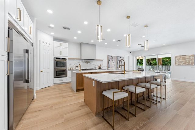 8717 Estate Drive, West Palm Beach, FL 33411