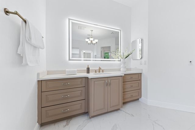 8717 Estate Drive, West Palm Beach, FL 33411