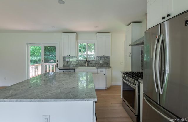 16 Trinity Place, Rhinebeck, NY 12572