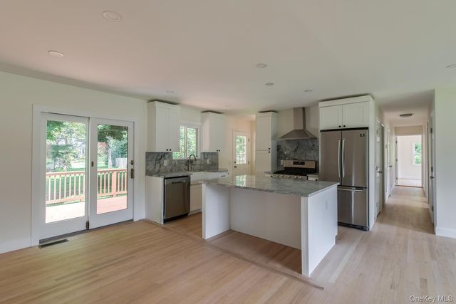 16 Trinity Place, Rhinebeck, NY 12572