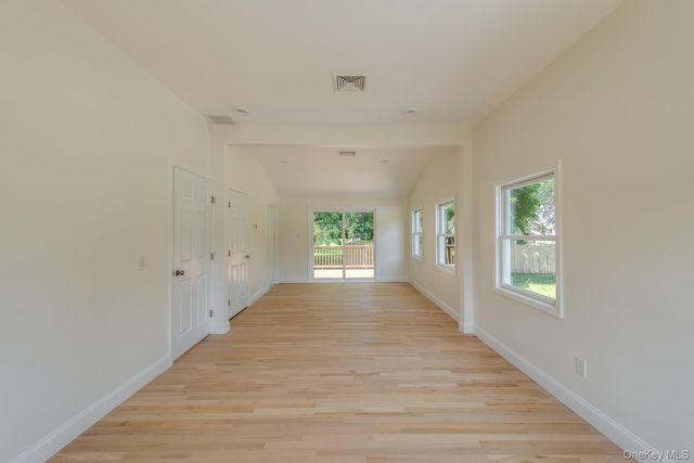 16 Trinity Place, Rhinebeck, NY 12572
