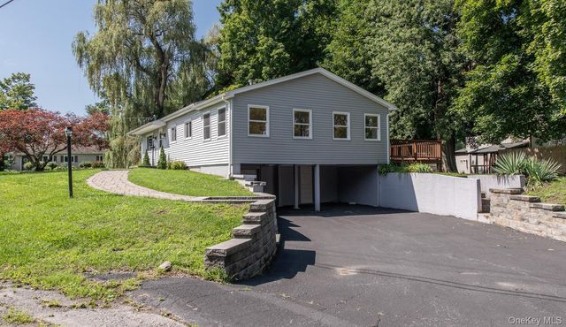 16 Trinity Place, Rhinebeck, NY 12572