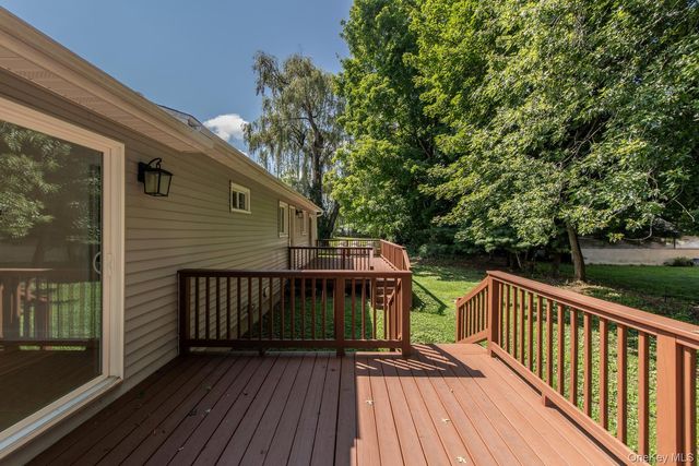 16 Trinity Place, Rhinebeck, NY 12572