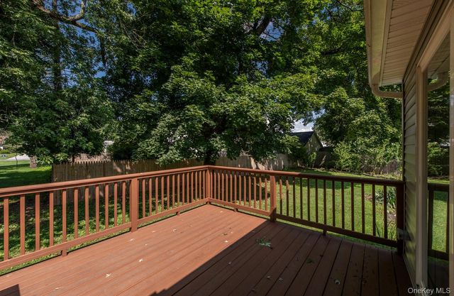 16 Trinity Place, Rhinebeck, NY 12572