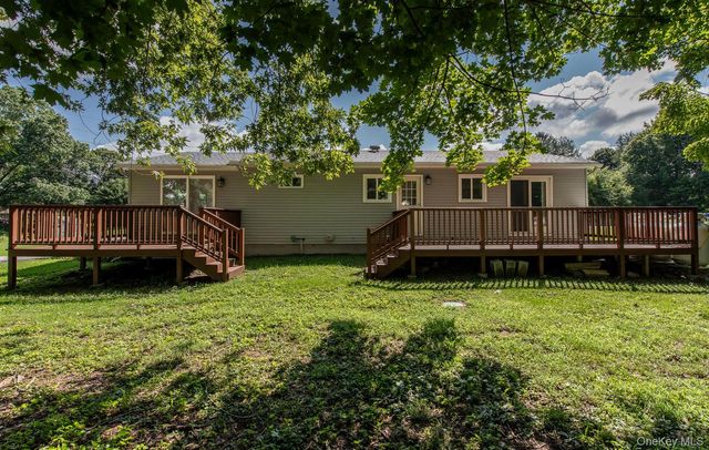 16 Trinity Place, Rhinebeck, NY 12572
