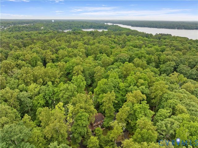 13113 Morning Hill Ln, Midlothian, VA 23112