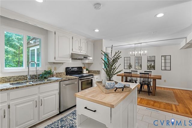 13113 Morning Hill Ln, Midlothian, VA 23112