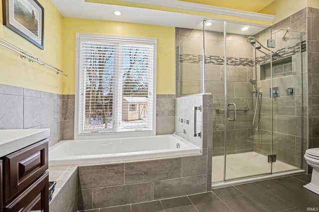51060 Broken Wood Court, Granger, IN 46530