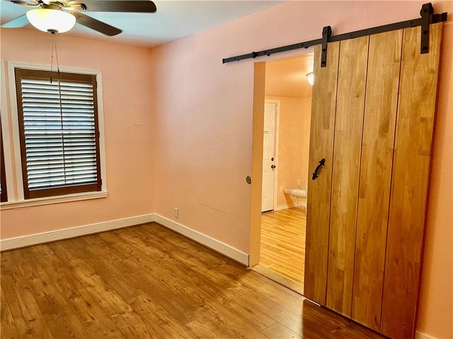 1242 Cambridge Dr, Corpus Christi, TX 78404