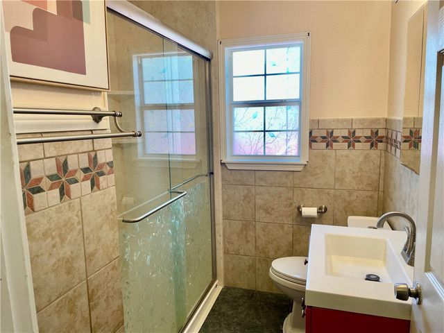1242 Cambridge Dr, Corpus Christi, TX 78404