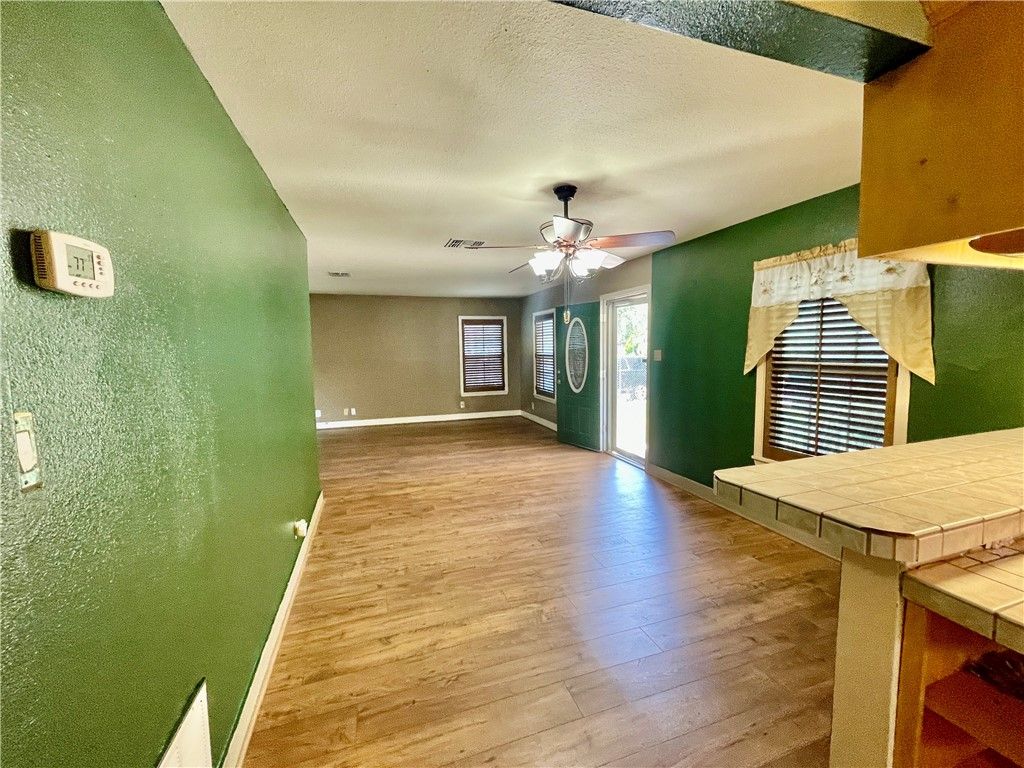 1242 Cambridge Dr, Corpus Christi, TX 78404 — photo 4
