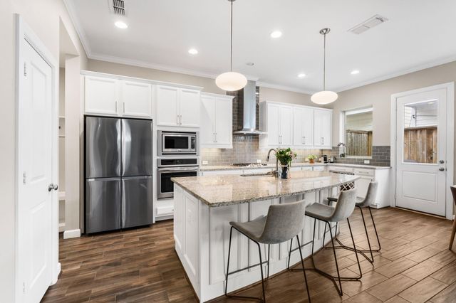8904 Aventino Way, Houston, TX 77080