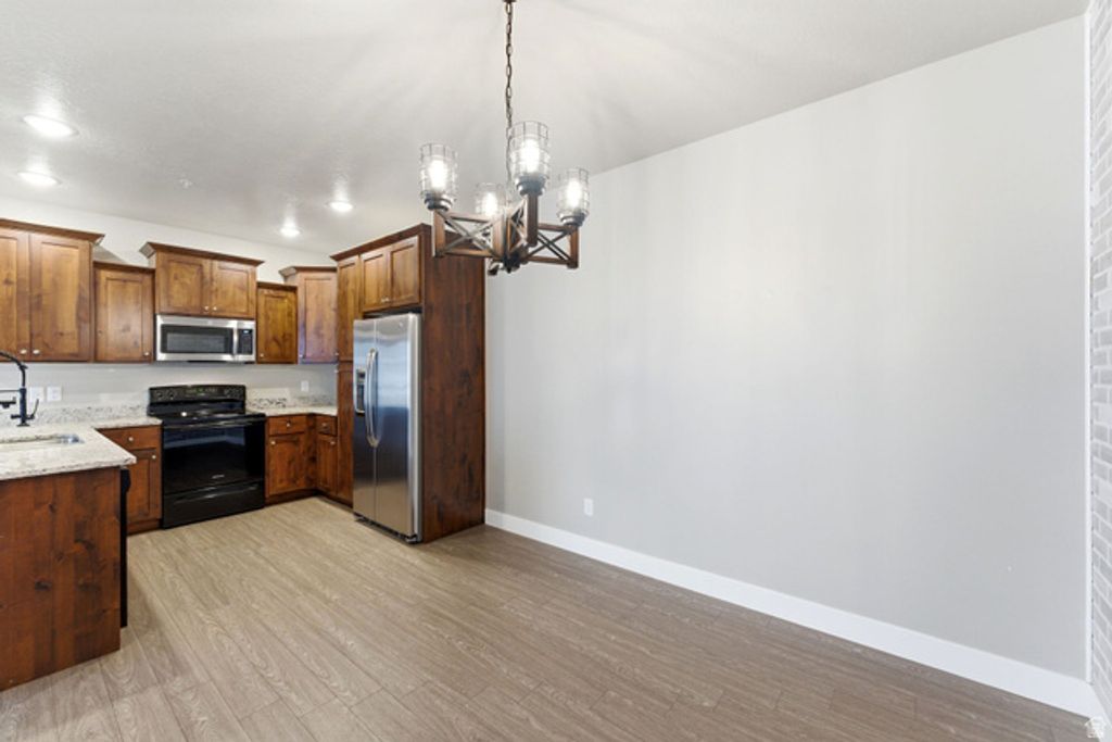 Image 11 of property listing at 1128 S 820 E #5-204, Heber City, UT 84032