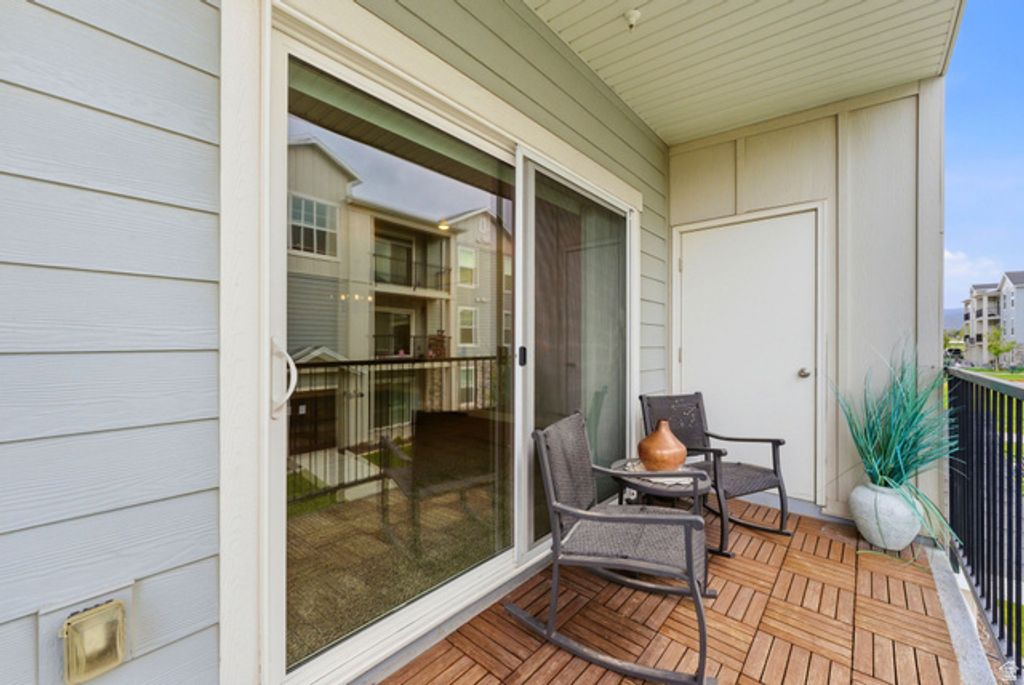 Image 15 of property listing at 1128 S 820 E #5-204, Heber City, UT 84032