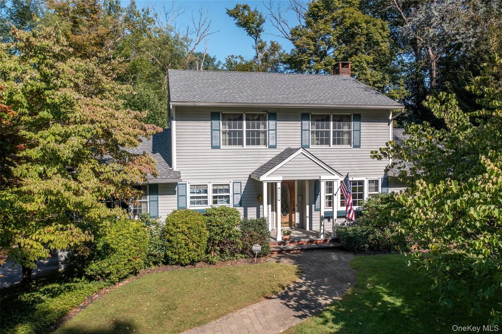 102 Stream Lane, Pleasant Valley, NY 12569
