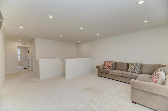 23458 W Lansdowne Road, Plainfield, IL 60585