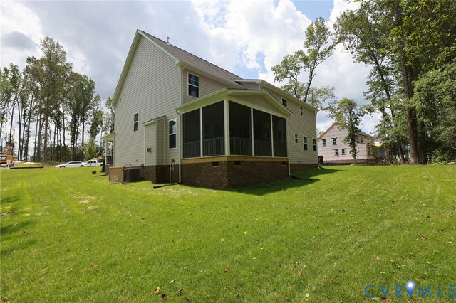 9381 Stingray Point Ct, New Kent, VA 23124