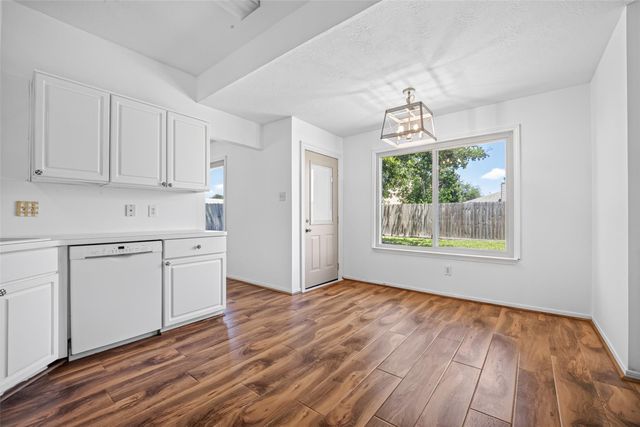4615 Hardwood Glen Drive, Fresno, TX 77545