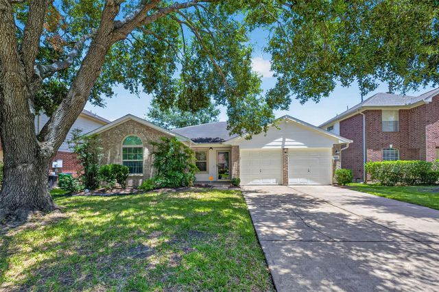 4615 Hardwood Glen Drive, Fresno, TX 77545