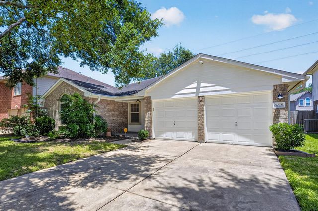 4615 Hardwood Glen Drive, Fresno, TX 77545