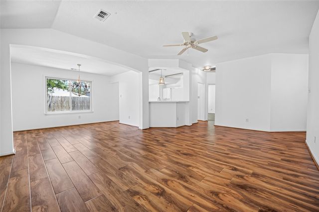 4615 Hardwood Glen Drive, Fresno, TX 77545