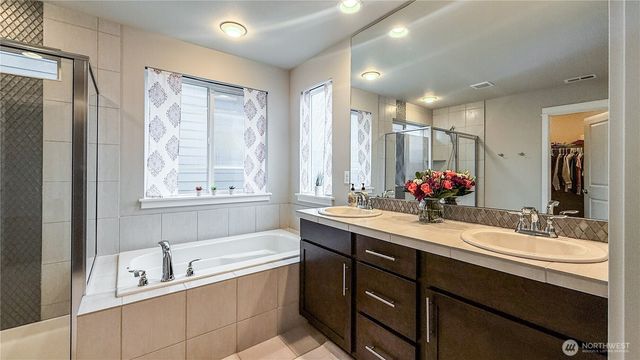 7338 83rd Drive NE, Marysville, WA 98270